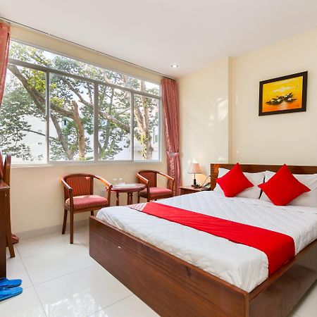 Oyo 422 Nguyen Thanh Hotel Ho Şi Min Exterior foto