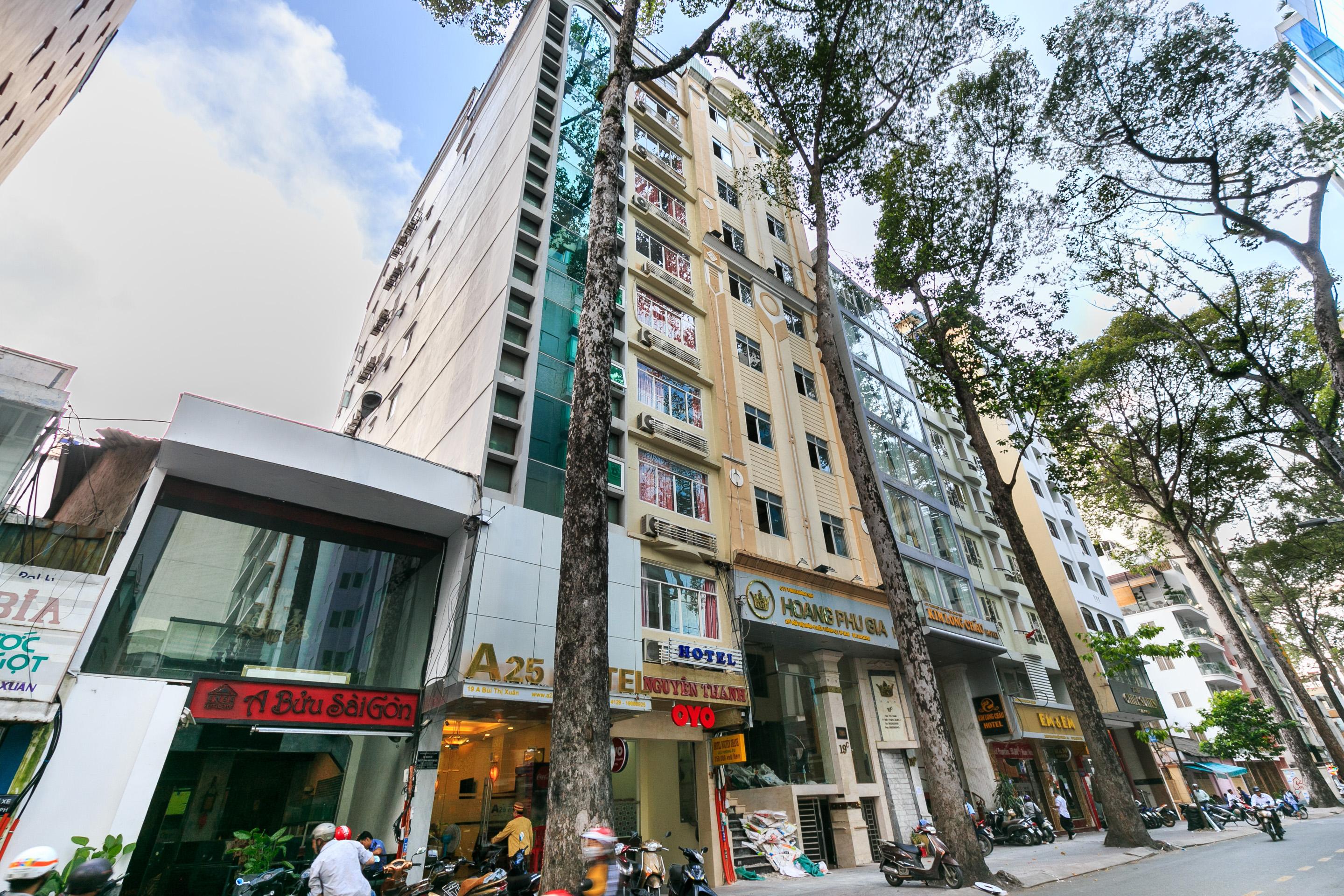 Oyo 422 Nguyen Thanh Hotel Ho Şi Min Exterior foto